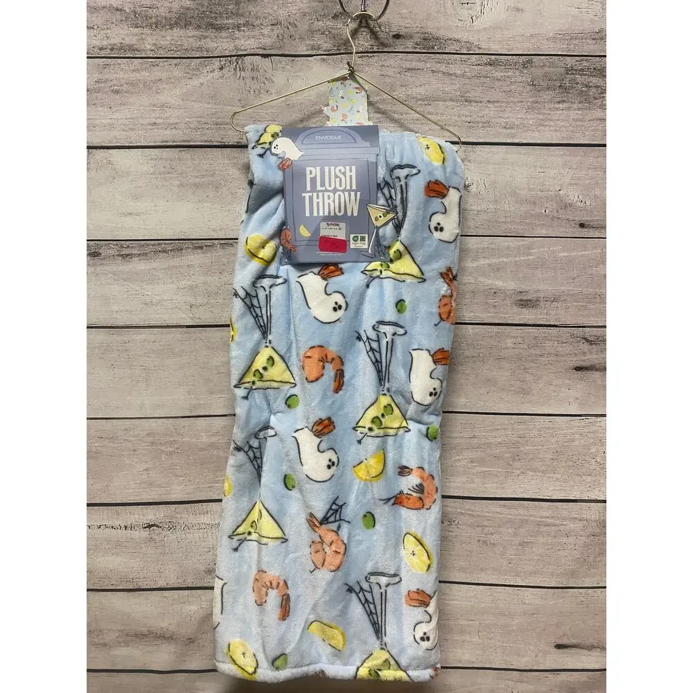 NWT - Plush Throw Ghost Cocktail Throw 60inx70in